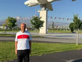 Tatar, Kıbrıs Barış Harekatı’ndan dönen uçakların indiği yerden paylaşım yaptı
