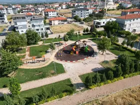 Tavas’ın parkları çocuklar için daha güvenli ve modern hale getiriliyor
