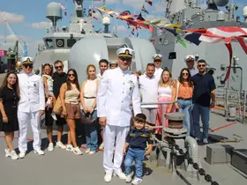 TCG Karataş gemisinde personelin ailesi ağırlandı
