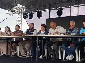 Tekirdağ’da köfteyi en hızlı yiyen altını kaptı
