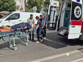 Tekirdağ’da yolun karşısına geçmeye çalışan kadına otomobil çarptı
