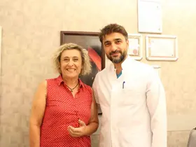 Teknede kopan parmak ameliyatla kurtarıldı
