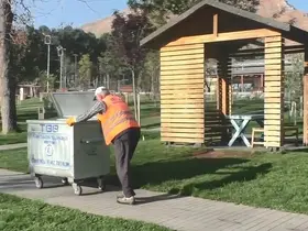 Temizlik işçisinden örnek davranış
