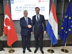 Ticaret Bakanı Bolat, Hollanda’da