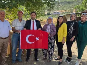 Tire AK Parti’den şehit ailesine anlamlı ziyaret
