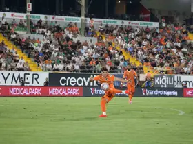 Trendyol Süper Lig: Corendon Alanyaspor: 2 Göztepe: 2 (Maç sonucu)

