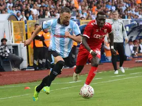 Trendyol Süper Lig: Erzurumspor FK: 1 - Samsunspor: 0 (İlk yarı)
