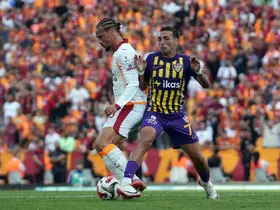 Trendyol Süper Lig: Eyüpspor: 0 - Galatasaray: 0 (İlk yarı)
