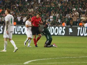 Trendyol Süper Lig: Kocaelispor: 1 - Amed Sportif Faaliyetler: 0 (İlk yarı)
