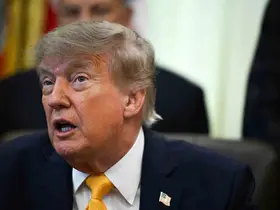 Trump: "Çöküşün eşiğinde olan İran, acilen ve her ne pahasına olursa olsun bir anlaşma yapmak istiyor"
