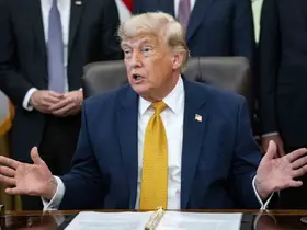 Trump: "İran, yalan haberlerin aksine Hürmüz Boğazı’ndan geçen gemilerden hiçbir geçiş ücreti almadığını ABD’ye bildirdi"
