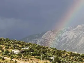 Türk bayrağı ve gökkuşağı aynı karede buluştu
