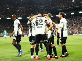 UEFA Avrupa Ligi: Beşiktaş: 2 - Kauno Zalgiris: 0 (İlk yarı)

