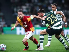 UEFA Şampiyonlar Ligi: Sporting: 1 - Galatasaray: 1 (İlk yarı)
