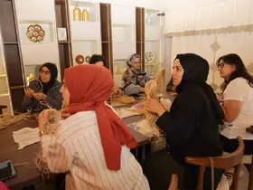 Üreten kadınların yeni adresi "Ana Kafe"de ilk atölye heyecanı

