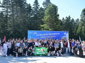 Uyumayan kütüphaneden üniversiteye
