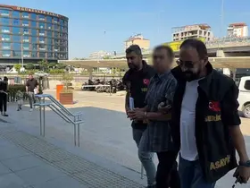 Üzerine çöp poşeti geçirip otomobil kundaklayan şüpheli tutuklandı
