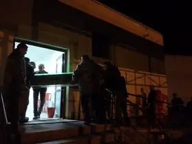 Üzerlerine düşen yıldırım, baba ve oğlunu hayattan kopardı
