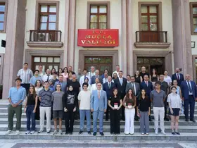 Vali Akbıyık: Türkiye Yüzyılı başarılı gençlerimizin sayesinde inşa edilecek
