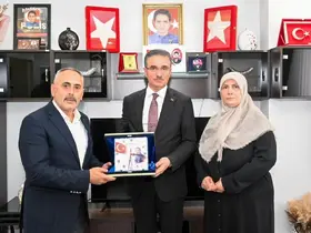 Vali Baruş’tan şehit ailelerine anlamlı ziyaret
