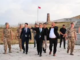 Vali Baruş’tan Şenkaya çıkarması
