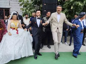 Vali Çelik, Şehit ailesinin düğün törenine katıldı
