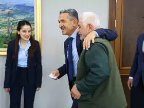Vali Ekici hem makamda dinledi hem sahada esnafın nabzını tuttu
