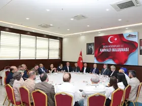 Vali Hatipoğlu gazetecilerle bir araya geldi
