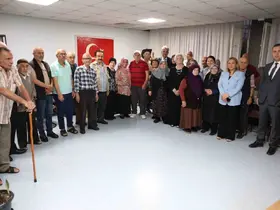 Vali Makas doğum günü sevincine ortak oldu
