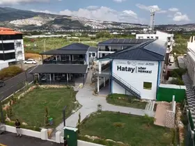 Vali Masatlı, Samandağ Sörf Merkezi’nde incelemelerde bulundu

