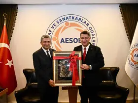 Vali Şahin: "Esnafımız, toplumsal hayatın temeli"

