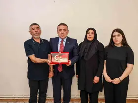 Vali Sözer, şehit Abdurrahman Hilal’in ailesini ziyaret etti
