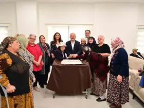 Vali Varol asırlık çınarlar ve şehit aileleri ile bir araya geldi
