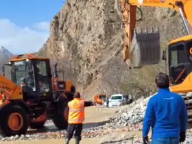 Van-Çatak kara yolu yeniden ulaşıma açıldı
