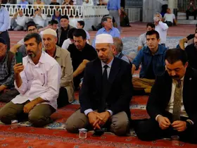 Van Ulu Cami’de ezanların güzel sesi yankılandı
