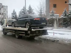 Van’da DEM Partili belediye başkanının resmi aracına haciz
