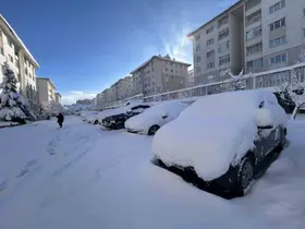 Van’da kış mevsiminin son günlerinde kar bereketi
