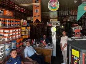 Vatandaş odaklı hizmet anlayışıyla dikkat çeken Akyaka Kaymakamı Demirtaş esnaf ile buluştu
