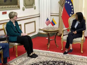 Venezuela Geçici Devlet Başkanı Rodriguez, ABD’li temsilciyle görüştü
