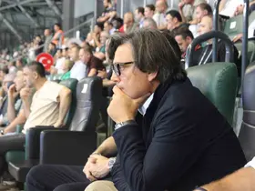 Vincenzo Montella, Kocaelispor-Samsunspor maçını tribünden takip ediyor
