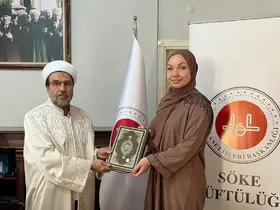 Yabancı uyruklu Beverly, Müslüman olup Berfin adını aldı
