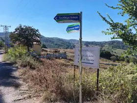 Yalova’da 4 köyde sokak tabelaları yenilendi
