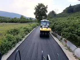 Yaz geldi asfalt çalışması hızlandı
