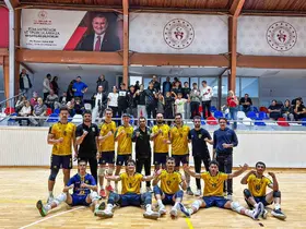 Yenişehir Belediyespor sezona set vermeden başladı
