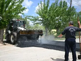 Yeşilyurt Belediyesi, Topsöğüt Mahallesi’nin yollarını yeniliyor
