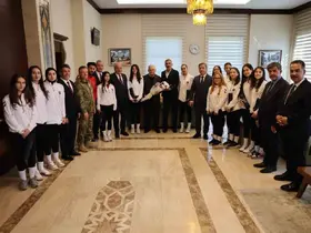 Yıldırım’dan Türkiye Şampiyonası’na katılacak voleybolculara tebrik

