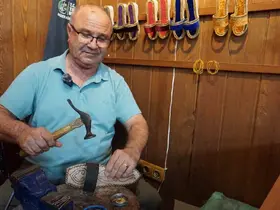 Yılların takunya ustası plastiğe direniyor
