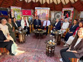Yılmaz Şehitkamil’in otağında misafirlerini ağırladı

