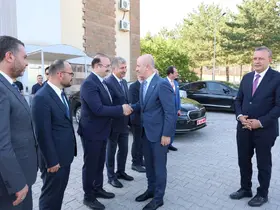 YÖK Başkanı Özvar, bölge üniversiteleri rektörleriyle Ahlat’ta bir araya geldi

