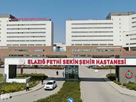 Yol kenarında ağır yaralı halde bulunan polis memuru hayatını kaybetti
